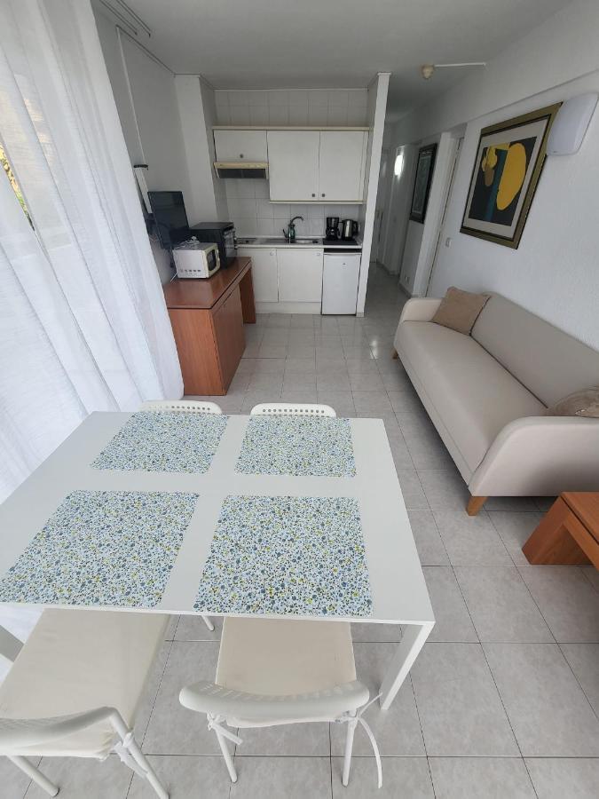 Cozy Apartment Near The Beach Playa de las Américas Exterior foto